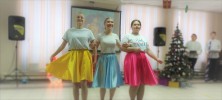Новогодний праздник и зажигательная дискотека 8