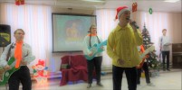 Новогодний праздник и зажигательная дискотека 0